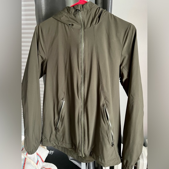 Lululemon Rise and Shine Jacket III (size 6) - Picture 1 of 3